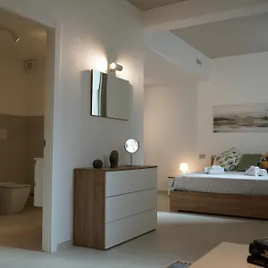 Appartamento Monumentale M5 - 6 Ospiti & Famiglie Con 2 Bagni E, Milano